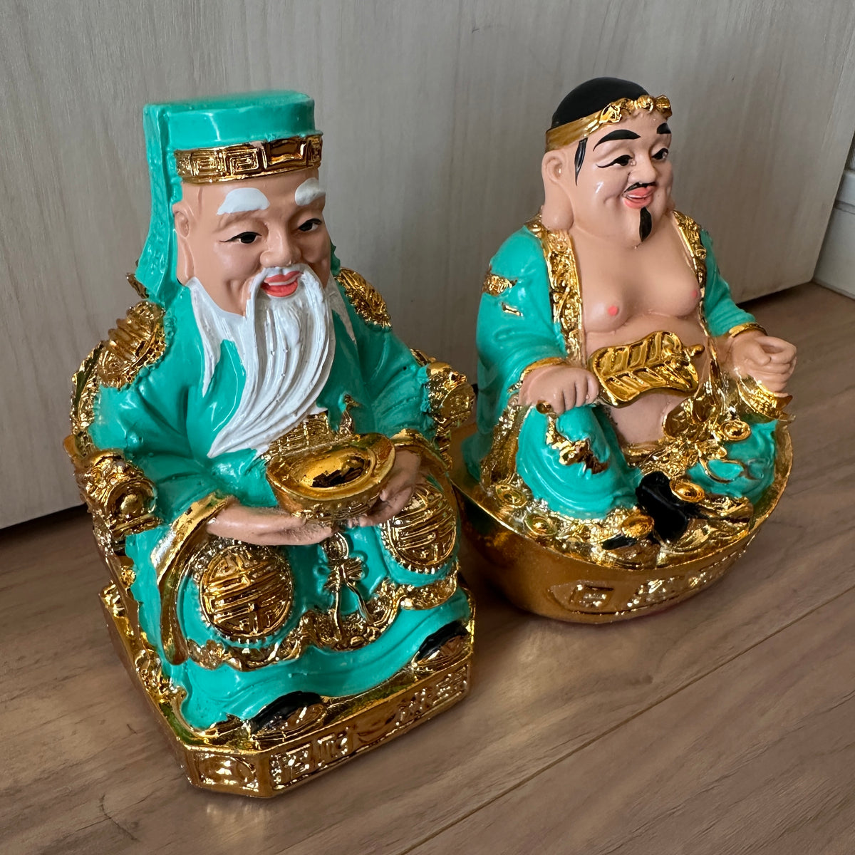 ベトナムの福禄寿（財神）と弥勒菩薩（布袋様）の置き物2個セット　風水開運のアイテム