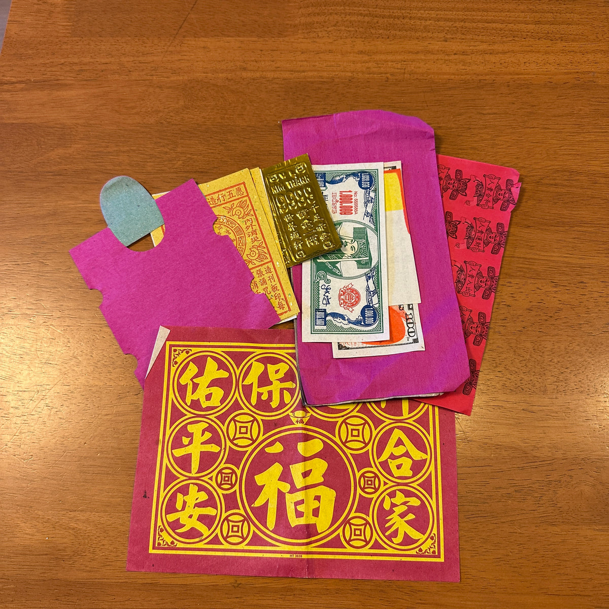 ベトナムの伝統の冥銭5セット（5回分）