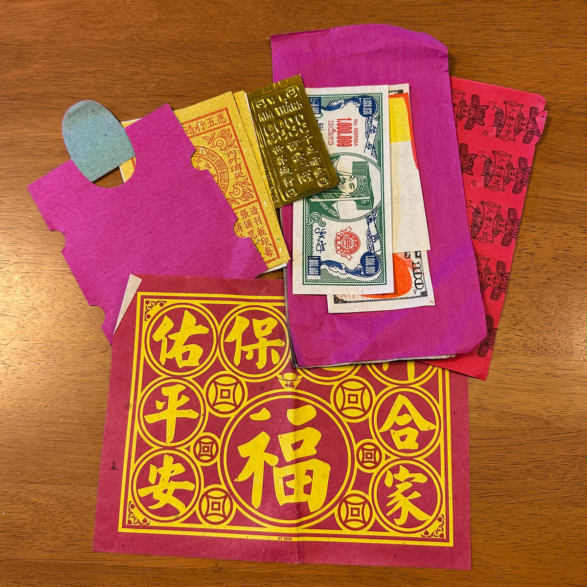 ベトナムの伝統の冥銭5セット（5回分）
