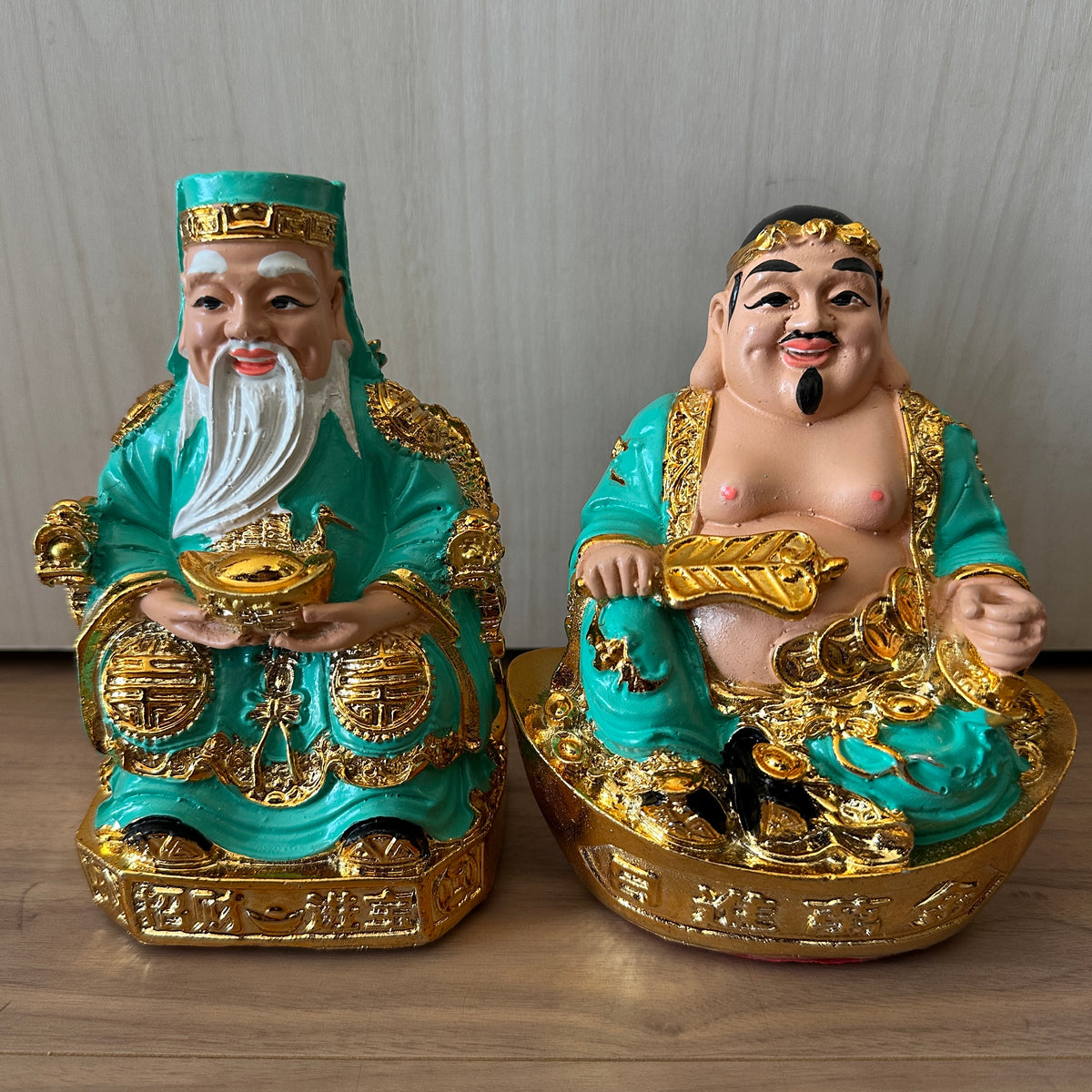 ベトナムの福禄寿（財神）と弥勒菩薩（布袋様）の置き物2個セット　風水開運のアイテム
